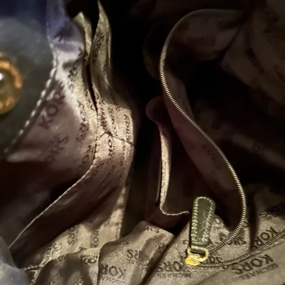 Michael Kors , soft leather, woven shoulder bag. - Picture 7 of 14